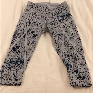 Size 6 lulu lemon leggings